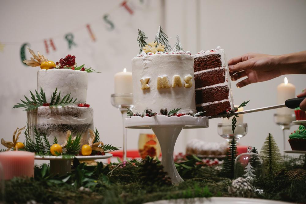 decorative cake-27c3b68b51f54020865cbc9838752a0b.jpg decorative cake